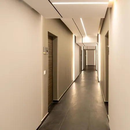 Apartamento Stylish 1br With Balcony In Vibrant Business Area