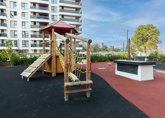 Apartament Stylish 1br With Balcony In Vibrant Business Area *