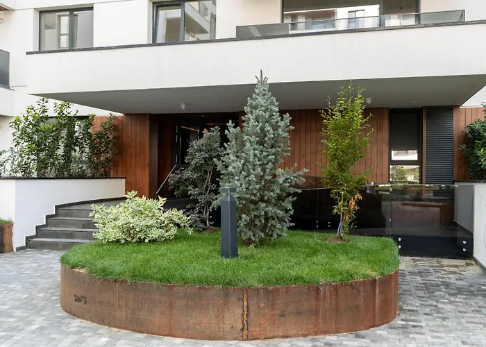 Stylish 1br With Balcony In Vibrant Business Area Daire Bükreş