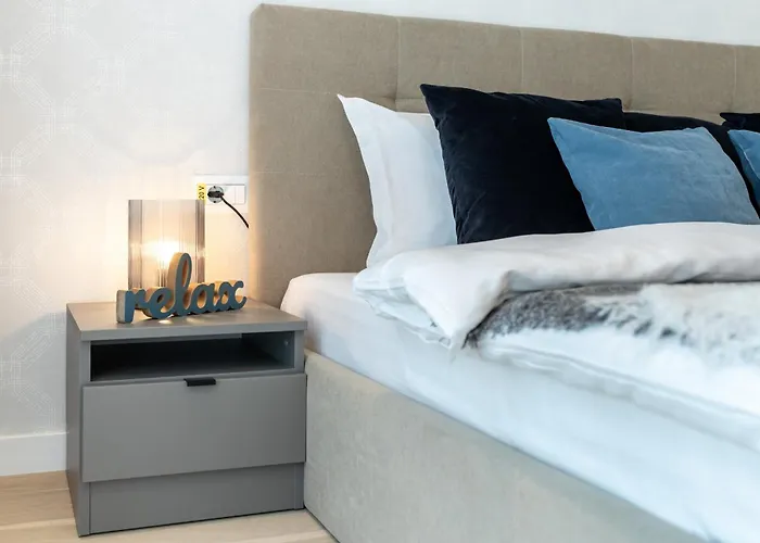 Stylish 1br With Balcony In Vibrant Business Area * Bükreş