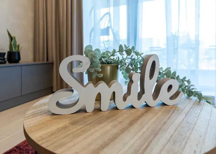 Stylish 1br With Balcony In Vibrant Business Area Daire Bükreş