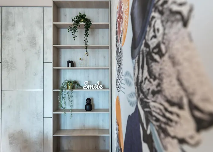 Stylish 1br With Balcony In Vibrant Business Area Apartament *