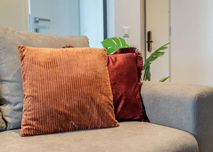 Stylish 1br With Balcony In Vibrant Business Area Daire Bükreş