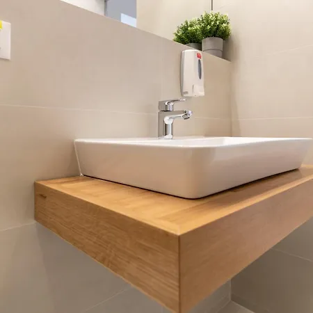 Stylish 1br With Balcony In Vibrant Business Area بوخارست