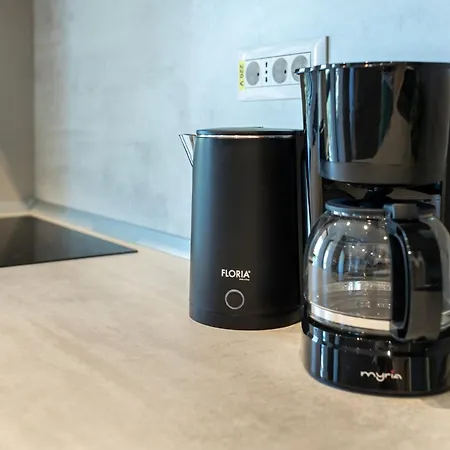 شقة Stylish 1br With Balcony In Vibrant Business Area *