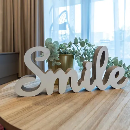 Stylish 1br With Balcony In Vibrant Business Area شقة بوخارست